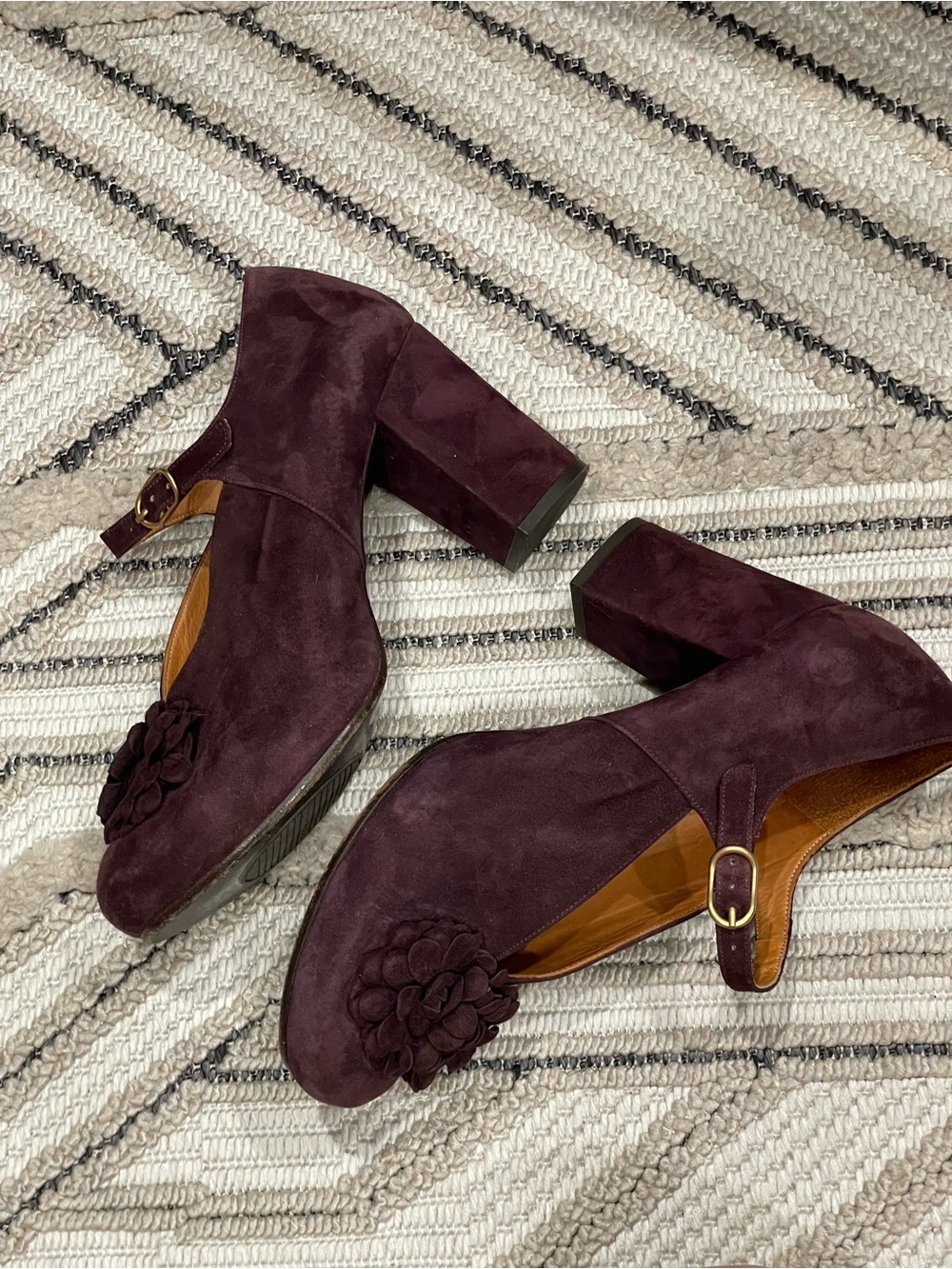 Chie Mihara Plum Suede Mary Jane Platform Shoes with Floral Applique - Picture 7 of 9